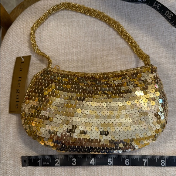 La Regale gold sequin beaded handbag - Picture 4 of 7